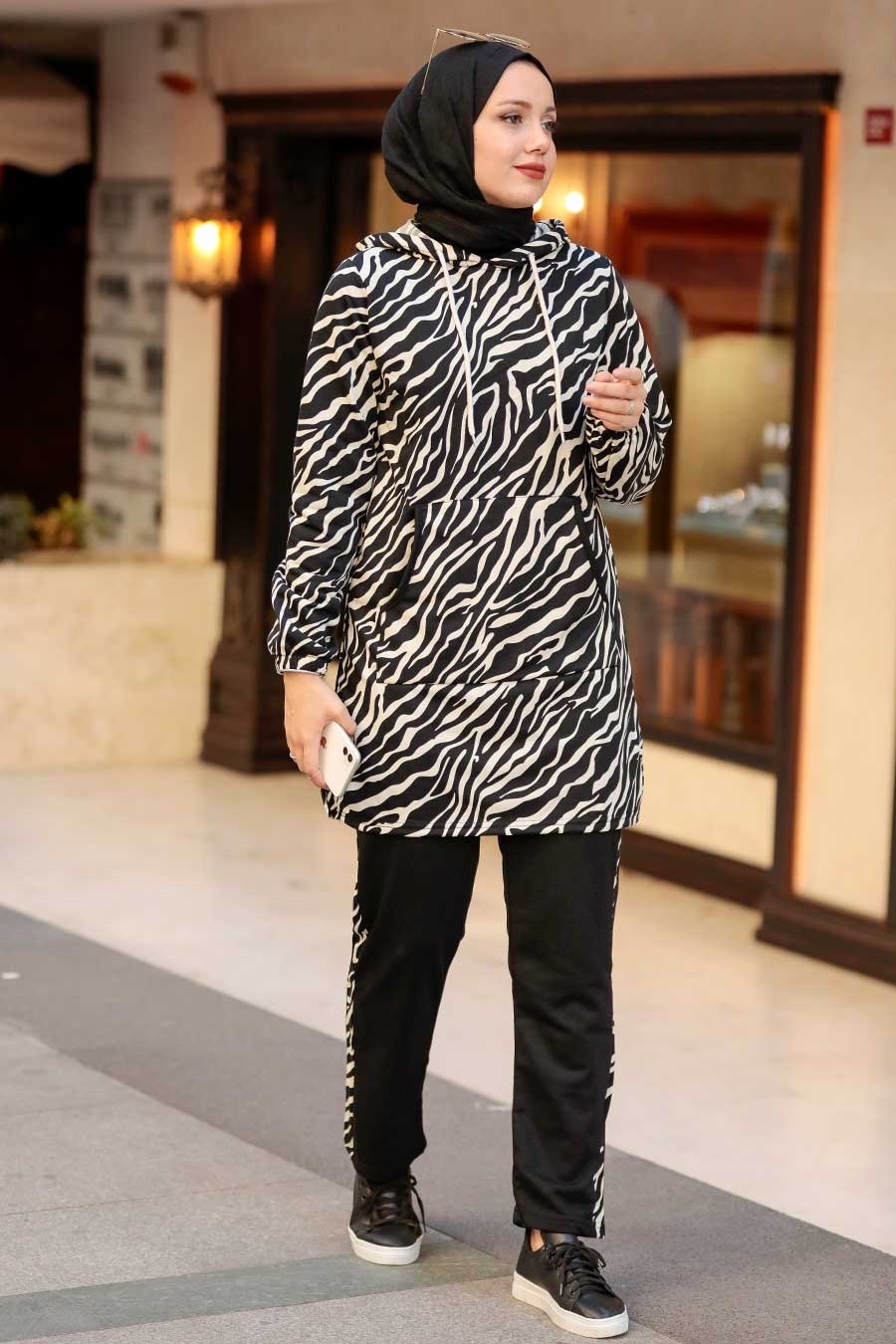 Neva Style - Zebra Desenli Siyah Tesettür İkili Takım 1196S