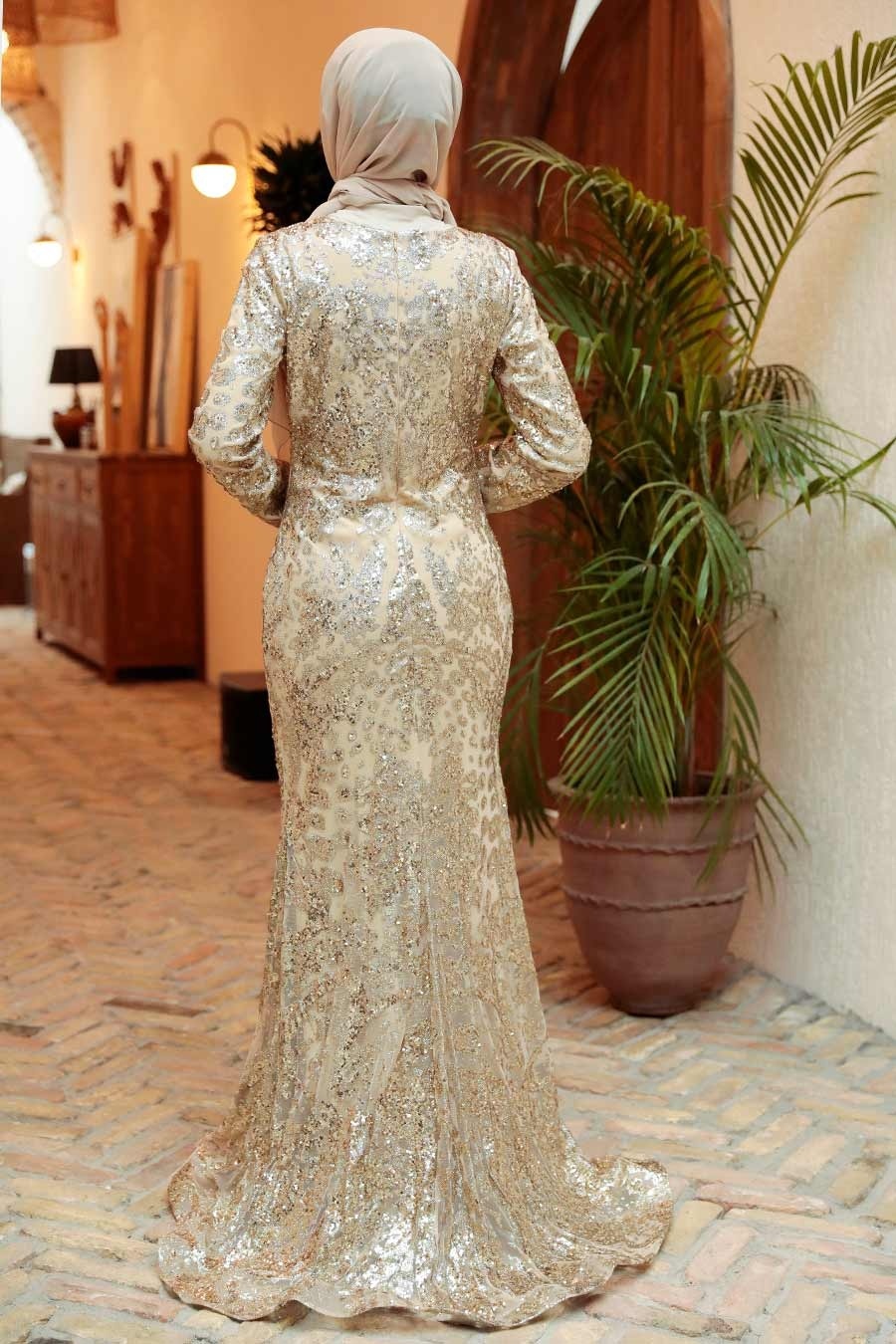 Tesettürlü Abiye Elbise - Pul Payet İşlemeli Gold Tesettür Abiye Elbise 951GOLD