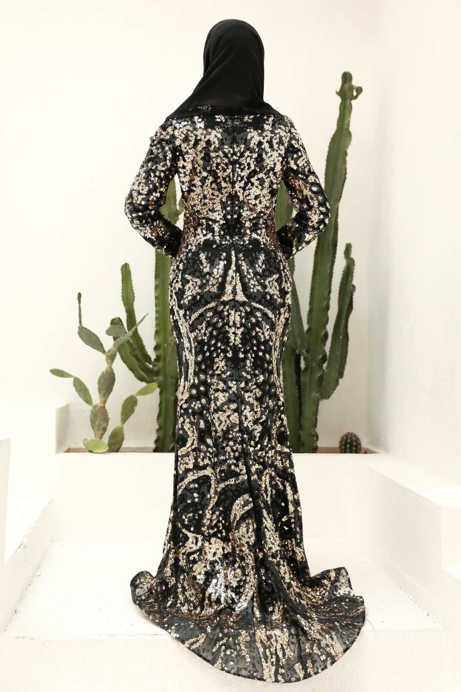 Tesettürlü Abiye Elbise - Pul Payet İşlemeli Siyah Gold Tesettür Abiye Elbise 951SGOLD