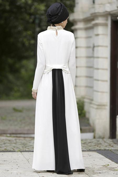 Hennin - Arkası Fiyonk ve Tül Detaylı Beyaz Tesettür Elbise 3218B
