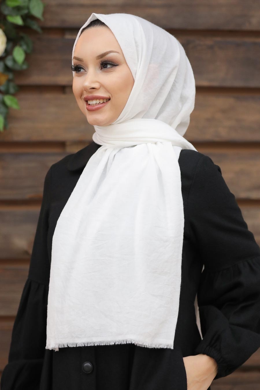 White Hijab Shawl 4780B - Neva-style.com